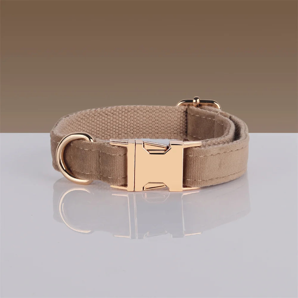 Pysinożek™ | Zestaw Light Coffee Velvet – szelki, smycz, obroża i kokarda dla psa i kota