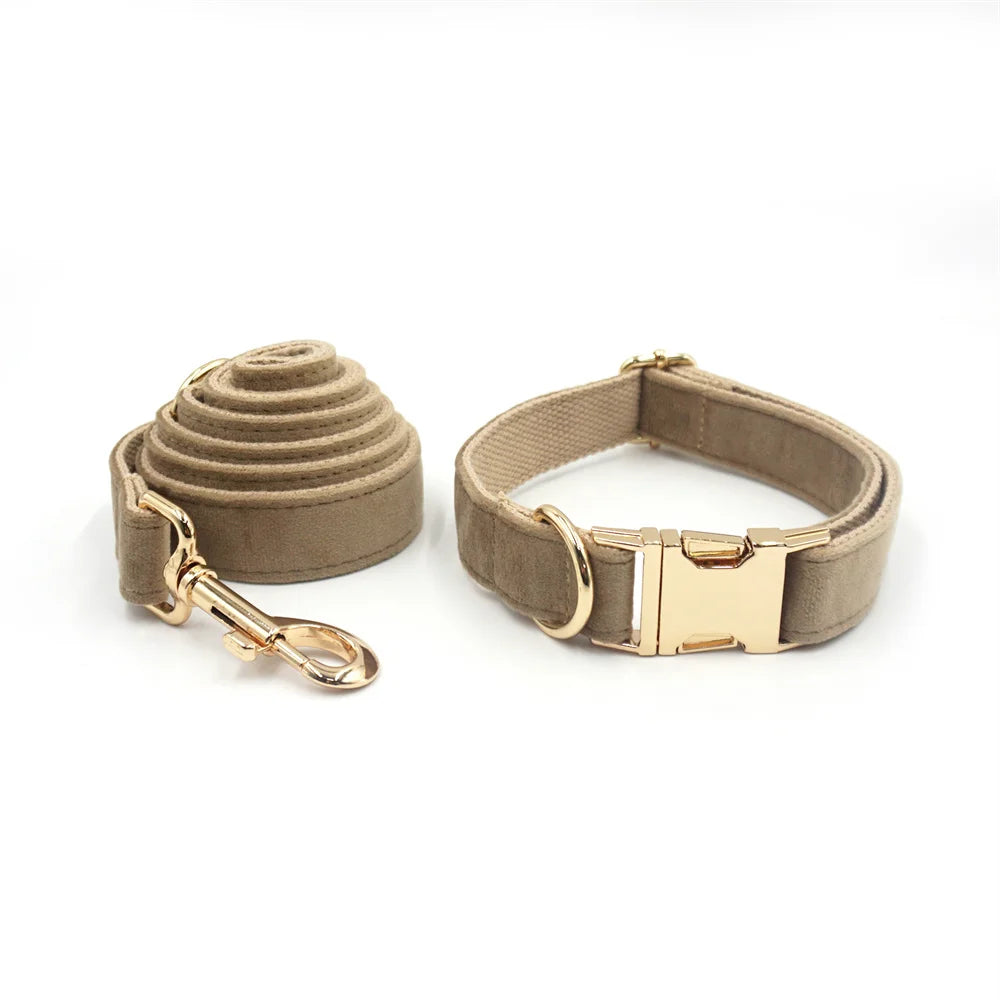 Pysinożek™ | Zestaw Light Coffee Velvet – szelki, smycz, obroża i kokarda dla psa i kota