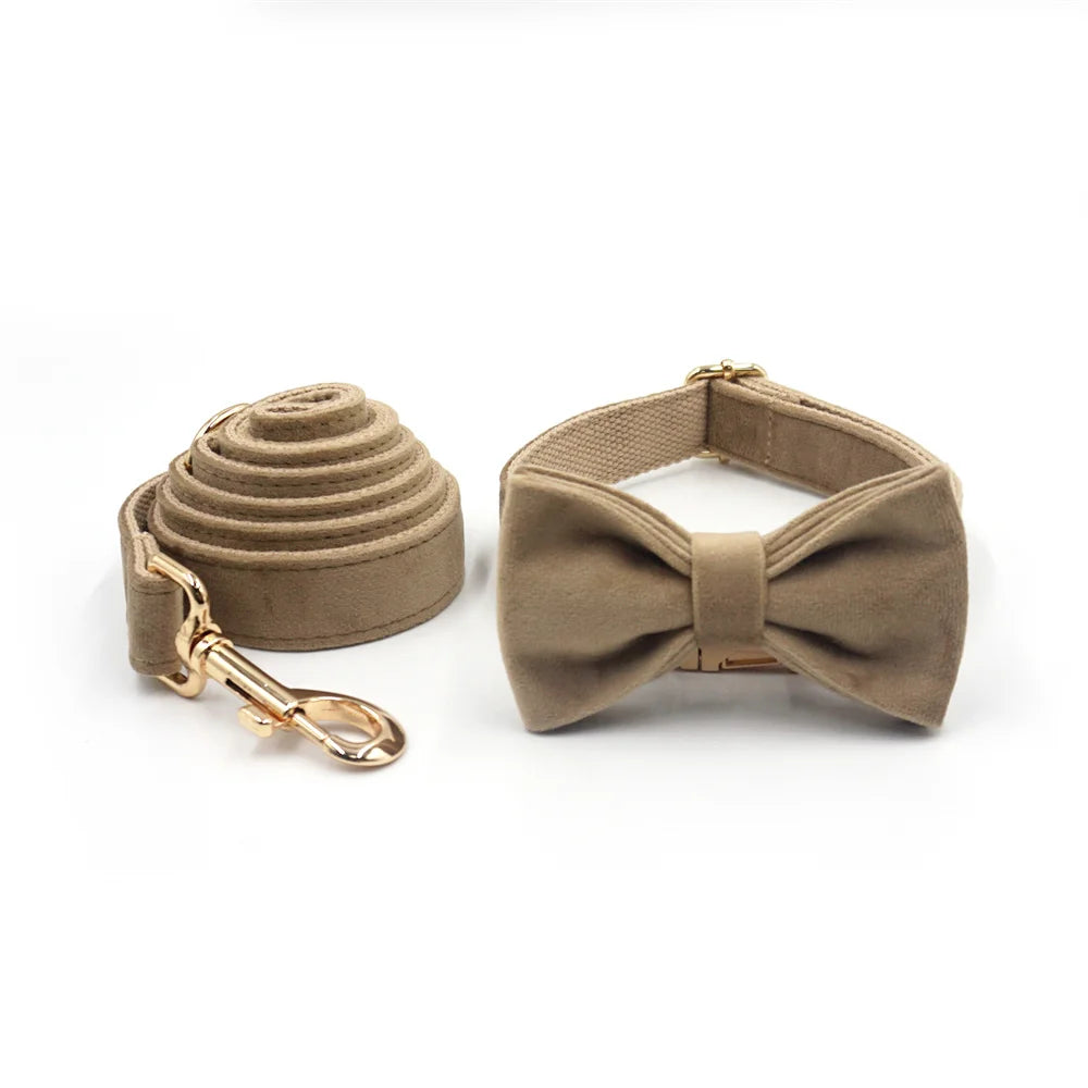 Pysinożek™ | Zestaw Light Coffee Velvet – szelki, smycz, obroża i kokarda dla psa i kota