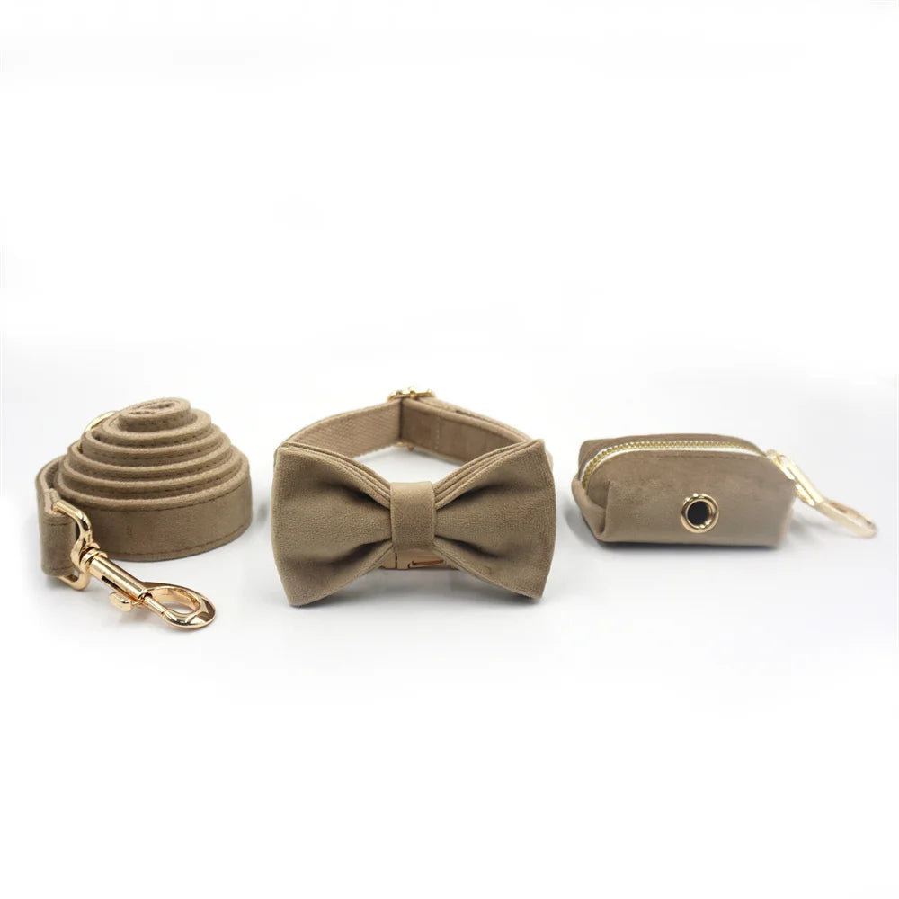 Pysinożek™ | Zestaw Light Coffee Velvet – szelki, smycz, obroża i kokarda dla psa i kota