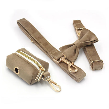 Pysinożek™ | Zestaw Light Coffee Velvet – szelki, smycz, obroża i kokarda dla psa i kota